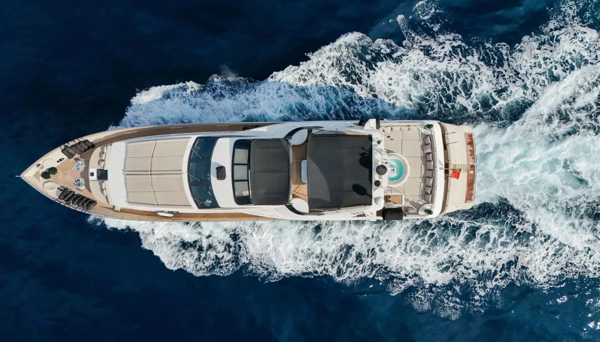 Private yacht arranged for a La Guérite transfer from Cannes